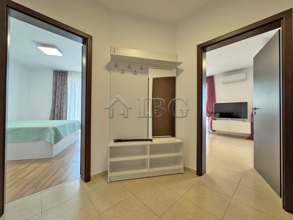 Comfortable One-Bedroom Apartment with Pool View | VIP Image, Sunny Beach