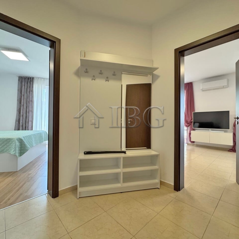 Comfortable One-Bedroom Apartment with Pool View | VIP Image, Sunny Beach