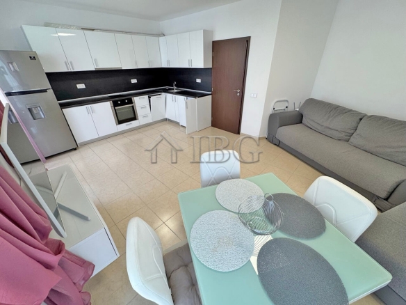 Comfortable One-Bedroom Apartment with Pool View | VIP Image, Sunny Beach