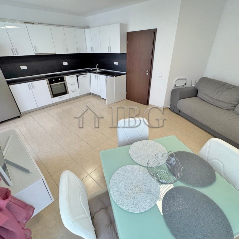 Comfortable One-Bedroom Apartment with Pool View | VIP Image, Sunny Beach