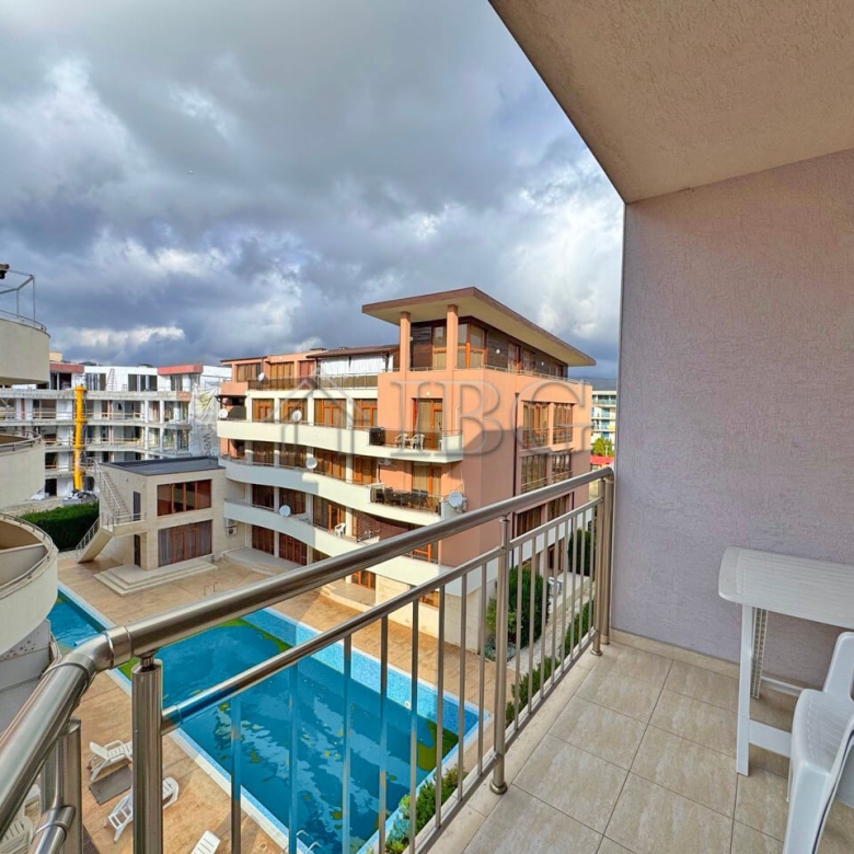 Comfortable One-Bedroom Apartment with Pool View | VIP Image, Sunny Beach