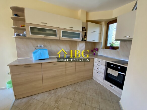 Bright and spacious One Bedroom apartment with pool view in Chateau Del Mar, Sunny Beach