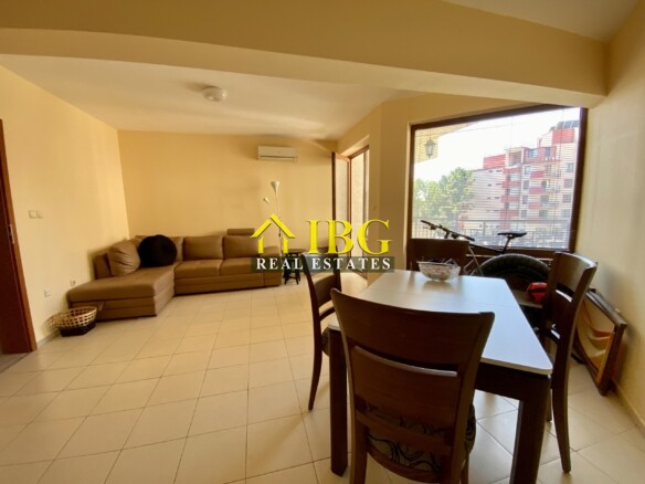 Bright and spacious One Bedroom apartment with pool view in Chateau Del Mar, Sunny Beach