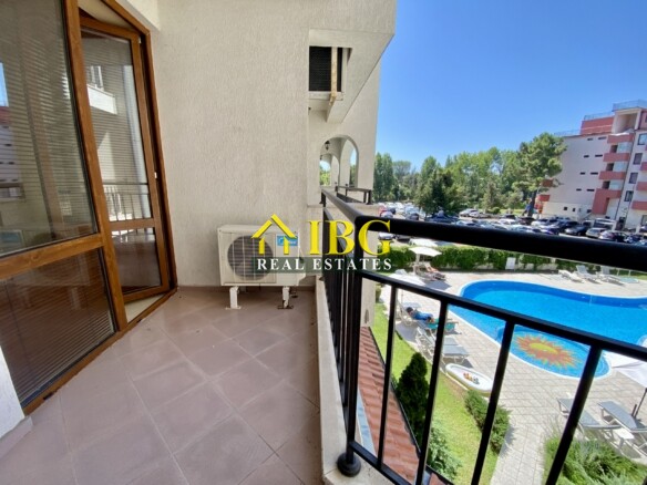 Bright and spacious One Bedroom apartment with pool view in Chateau Del Mar, Sunny Beach
