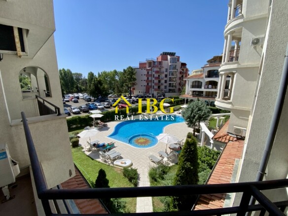 Bright and spacious One Bedroom apartment with pool view in Chateau Del Mar, Sunny Beach