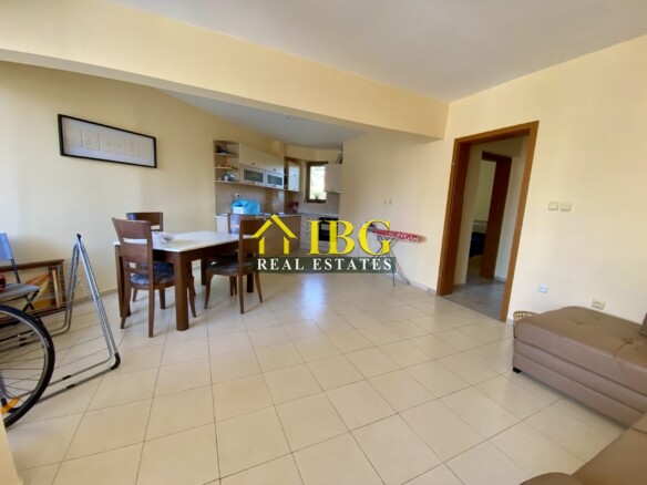 Bright and spacious One Bedroom apartment with pool view in Chateau Del Mar, Sunny Beach