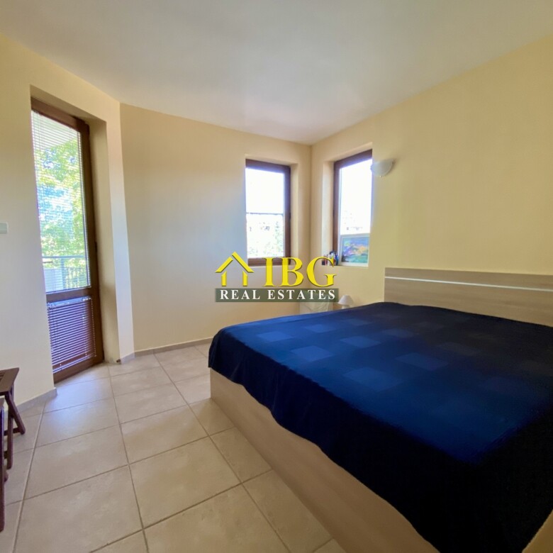 Bright and spacious One Bedroom apartment with pool view in Chateau Del Mar, Sunny Beach