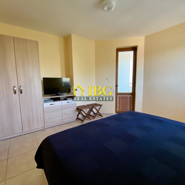 Bright and spacious One Bedroom apartment with pool view in Chateau Del Mar, Sunny Beach