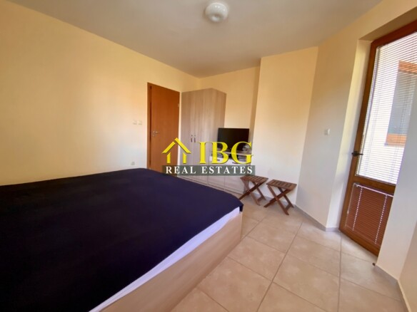 Bright and spacious One Bedroom apartment with pool view in Chateau Del Mar, Sunny Beach