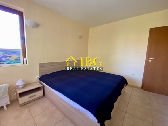 Bright and spacious One Bedroom apartment with pool view in Chateau Del Mar, Sunny Beach