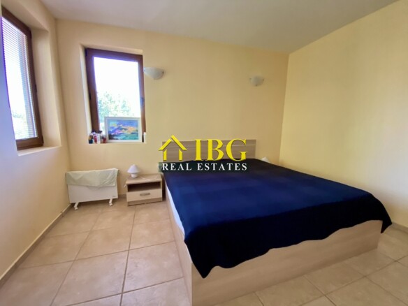 Bright and spacious One Bedroom apartment with pool view in Chateau Del Mar, Sunny Beach