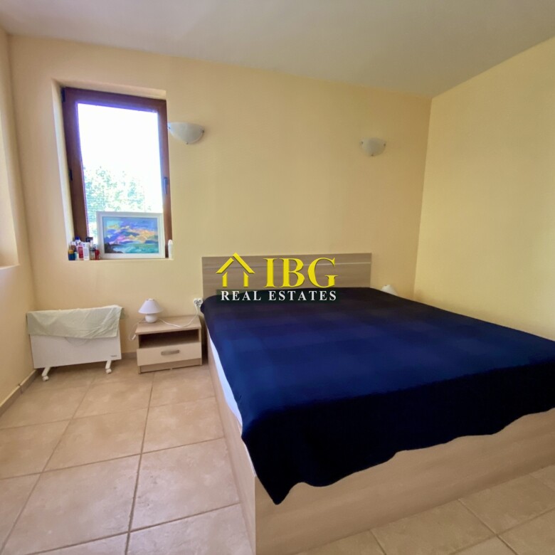 Bright and spacious One Bedroom apartment with pool view in Chateau Del Mar, Sunny Beach