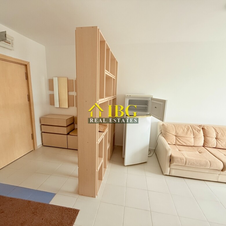 One-Bedroom Apartment with Mountain View in Butterfly Complex, Sveti Vlas