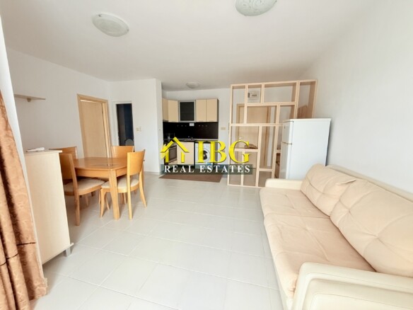 One-Bedroom Apartment with Mountain View in Butterfly Complex, Sveti Vlas