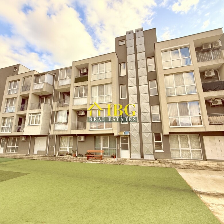 One-Bedroom Apartment with Mountain View in Butterfly Complex, Sveti Vlas