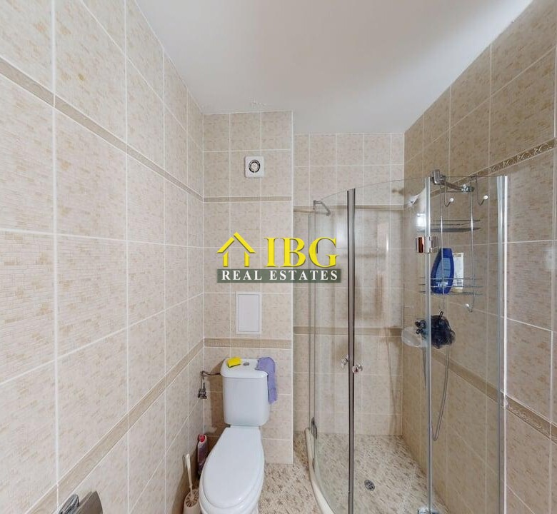 Studio with balcony and exit to the green yard in Royal Dreams, Sunny Beach