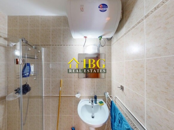 Studio with balcony and exit to the green yard in Royal Dreams, Sunny Beach