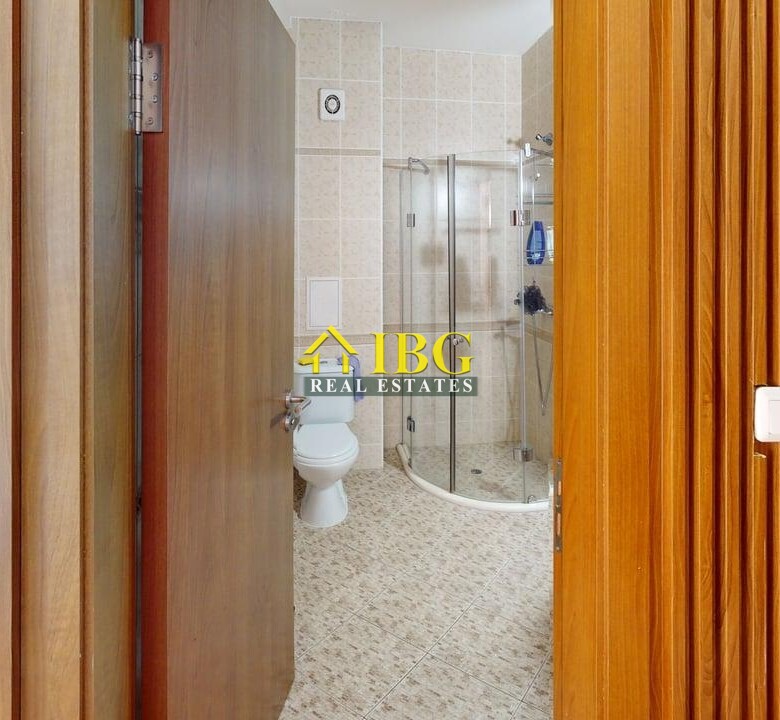 Studio with balcony and exit to the green yard in Royal Dreams, Sunny Beach