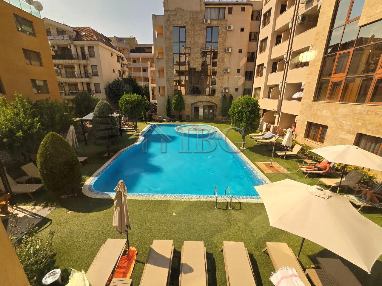 Luxury 2-Bedroom Apartment with Pool View | Emerald Paradise, Sunny Beach