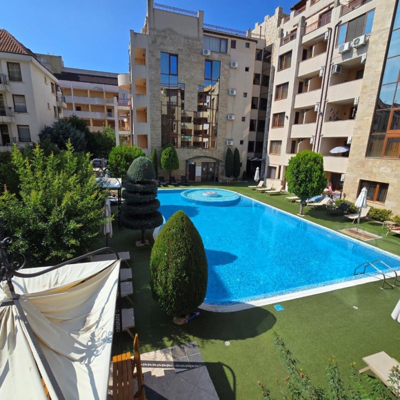 Luxury 2-Bedroom Apartment with Pool View | Emerald Paradise, Sunny Beach