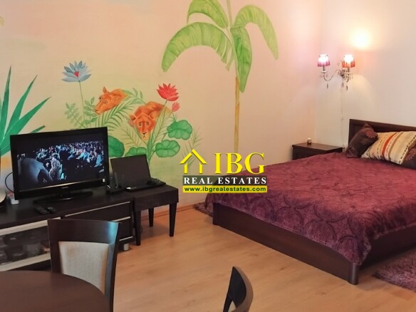 Spacious 70 sq. m. Studio for Sale | Sineva del Sol, Sveti Vlas