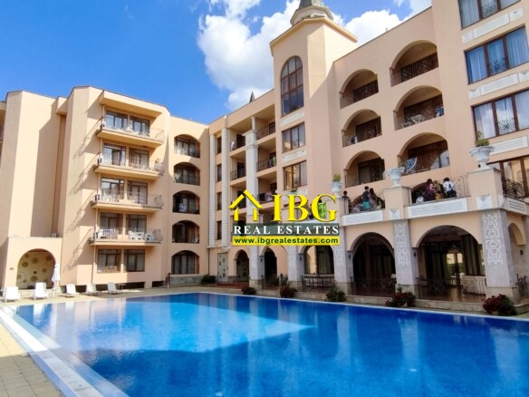 Bargain! Big Apartment with 2 rooms in Aparthotel Palazzo, Sunny Beach Just 450 meters from the beach!