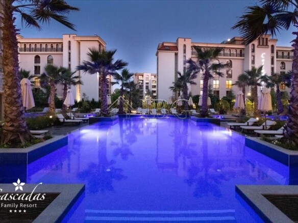 Furnished Studio with balcony and direct exit to the green yard and the pool | Cascadas Complex, Sunny Beach