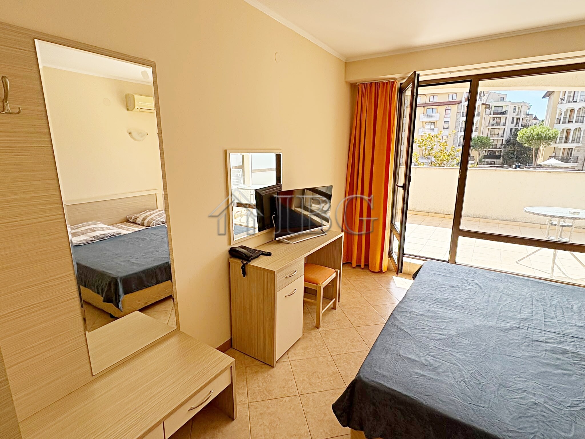 Spacious Studio with Pool View | Royal Sun, Sunny Beach