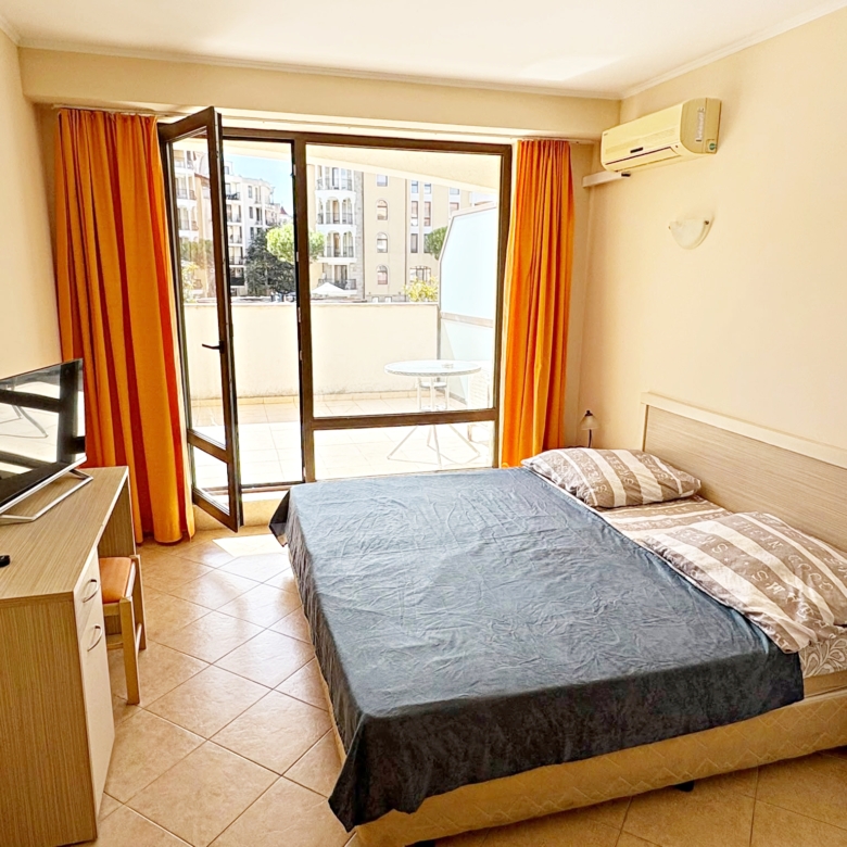 Spacious Studio with Pool View | Royal Sun, Sunny Beach