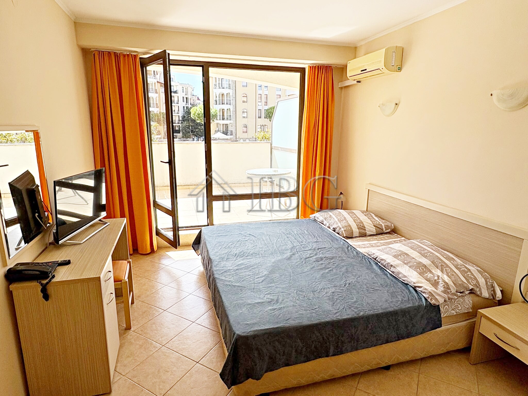 Spacious Studio with Pool View | Royal Sun, Sunny Beach