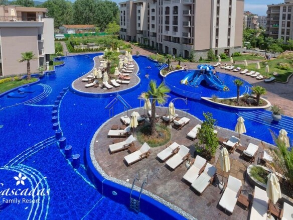 Furnished Studio with balcony and direct exit to the green yard and the pool | Cascadas Complex, Sunny Beach