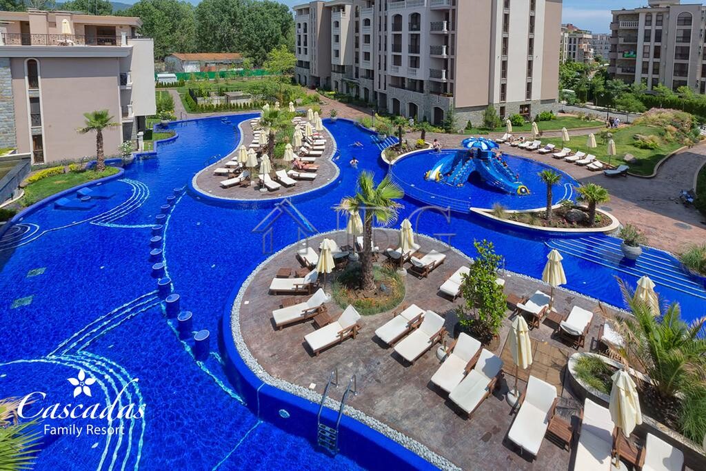 Furnished Studio with balcony and direct exit to the green yard and the pool | Cascadas Complex, Sunny Beach