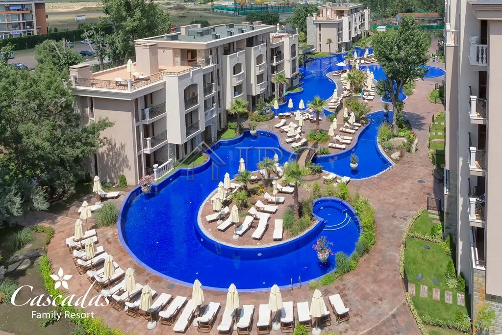 Furnished Studio with balcony and direct exit to the green yard and the pool | Cascadas Complex, Sunny Beach