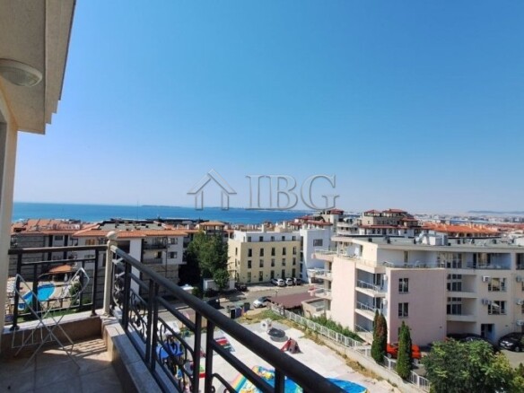 1-Bedroom Apartment with Sea and pool Views | Raduga 2, Sveti Vlas