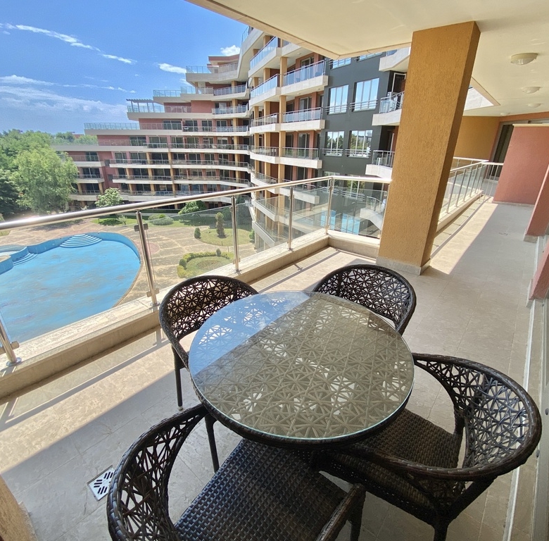 2-Bedroom Apartment with Sea and Pool views in Peter House Complex, Sunny Beach
