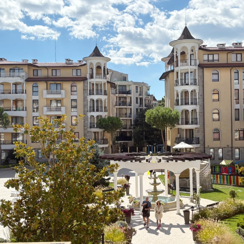 Spacious Studio with Pool View | Royal Sun, Sunny Beach