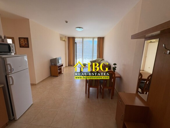 Spacious 1-Bedroom Apartment | Trakia Plaza, Sunny Beach