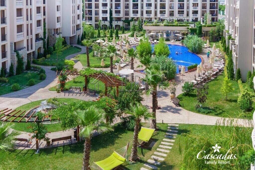 Furnished Studio with balcony and direct exit to the green yard and the pool | Cascadas Complex, Sunny Beach