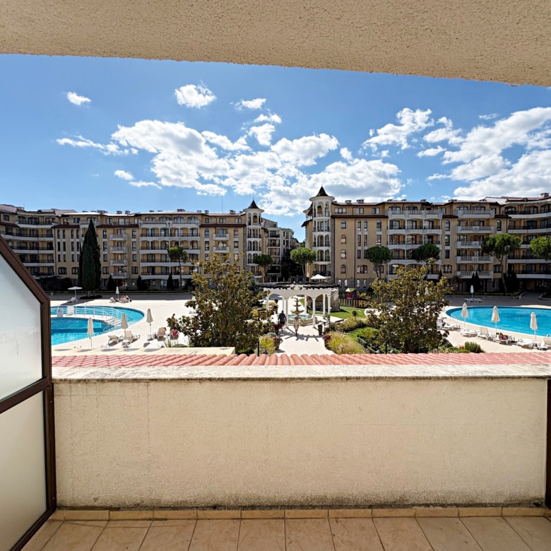 Spacious Studio with Pool View | Royal Sun, Sunny Beach