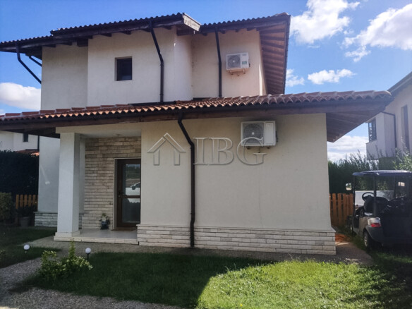 Detached 3-Bedroom Villa with Private Pool & Garden | Lighthouse Golf & Spa Resort