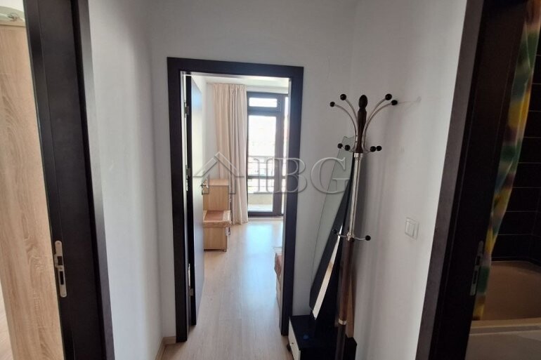 1-Bedroom Apartment with Sea and pool Views | Raduga 2, Sveti Vlas