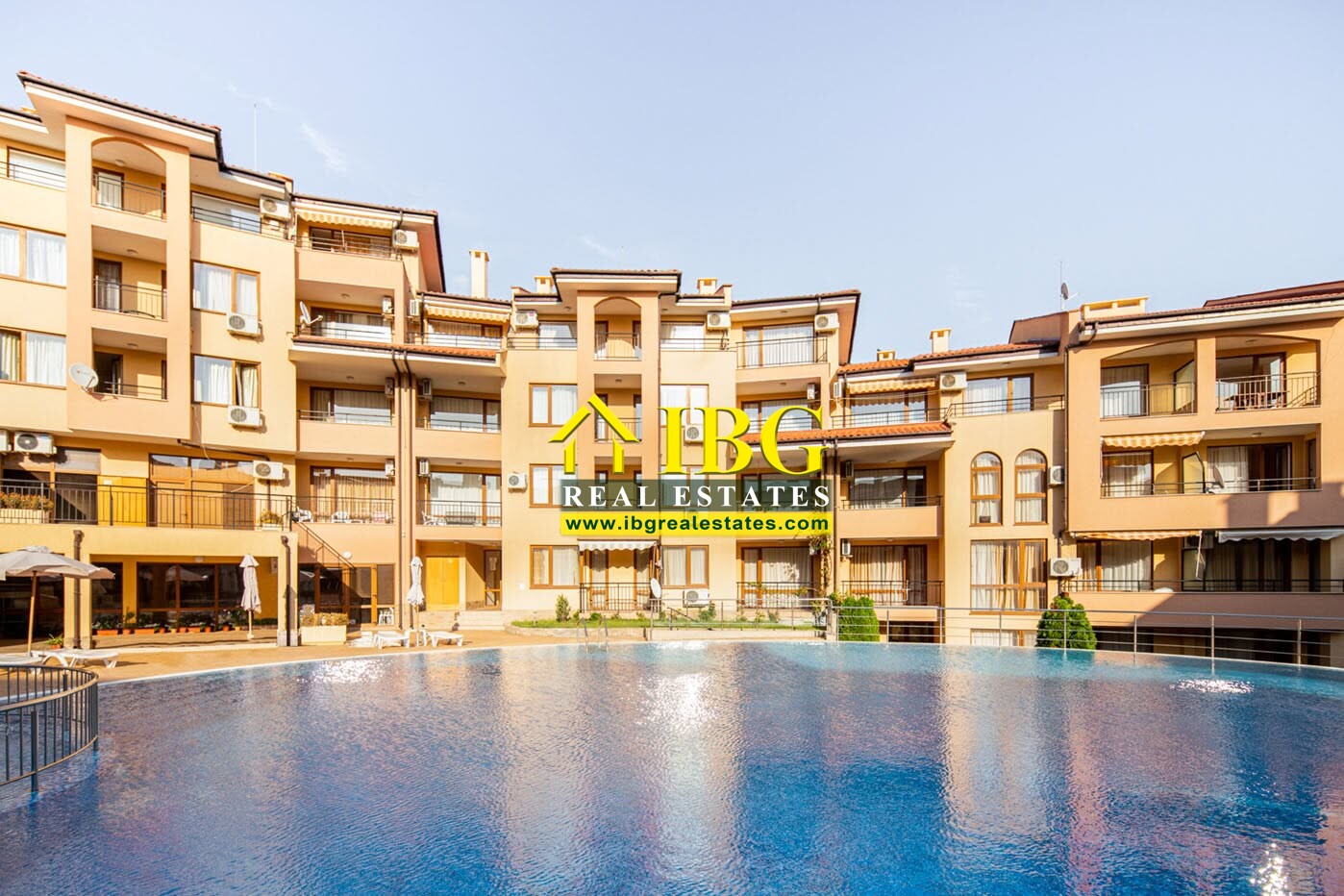 526222851_4206616569569763_896752467370371353_n Spacious apartment with 2 Bedrooms, 2 Bathrooms, partial sea and pool views in Paradise Dreams, Sveti Vlas