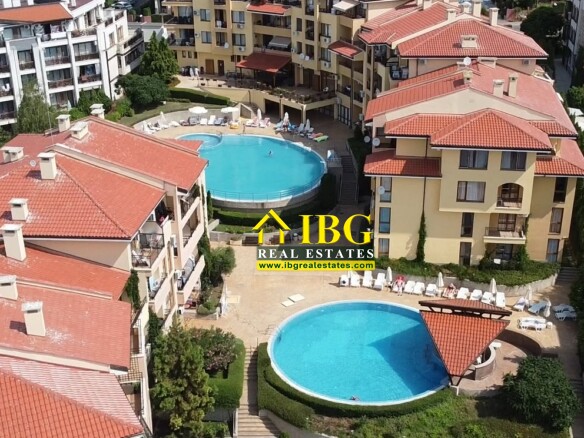 Spacious apartment with 2 Bedrooms, 2 Bathrooms, partial sea and pool views in Paradise Dreams, Sveti Vlas