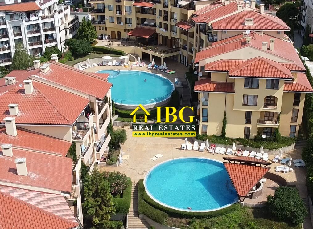 Spacious apartment with 2 Bedrooms, 2 Bathrooms, partial sea and pool views in Paradise Dreams, Sveti Vlas