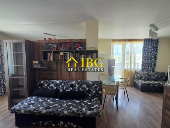 Spacious Open-Plan Apartment with Separate Sleeping Area | Amadeus 19, Sunny Beach