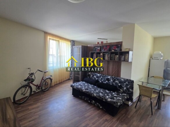 Spacious Open-Plan Apartment with Separate Sleeping Area | Amadeus 19, Sunny Beach