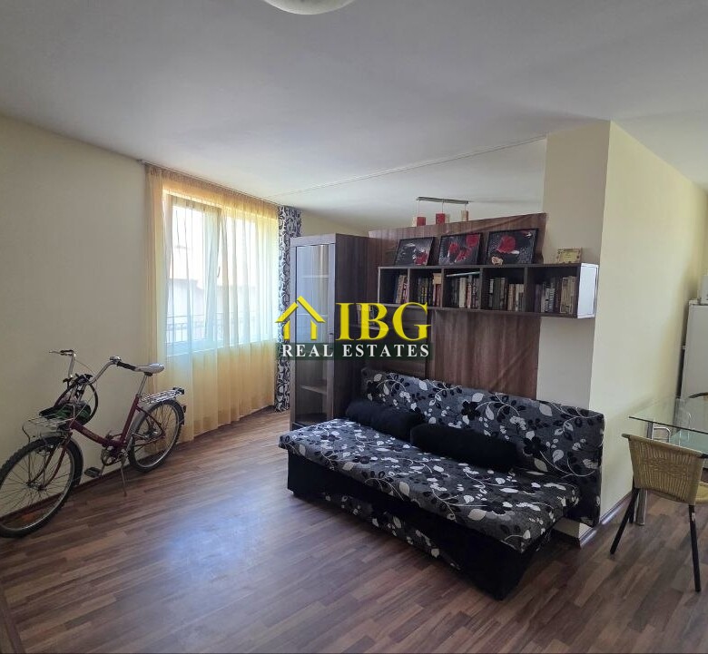 Spacious Open-Plan Apartment with Separate Sleeping Area | Amadeus 19, Sunny Beach