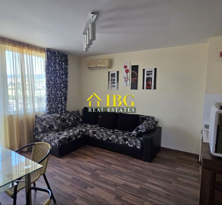 Spacious Open-Plan Apartment with Separate Sleeping Area | Amadeus 19, Sunny Beach