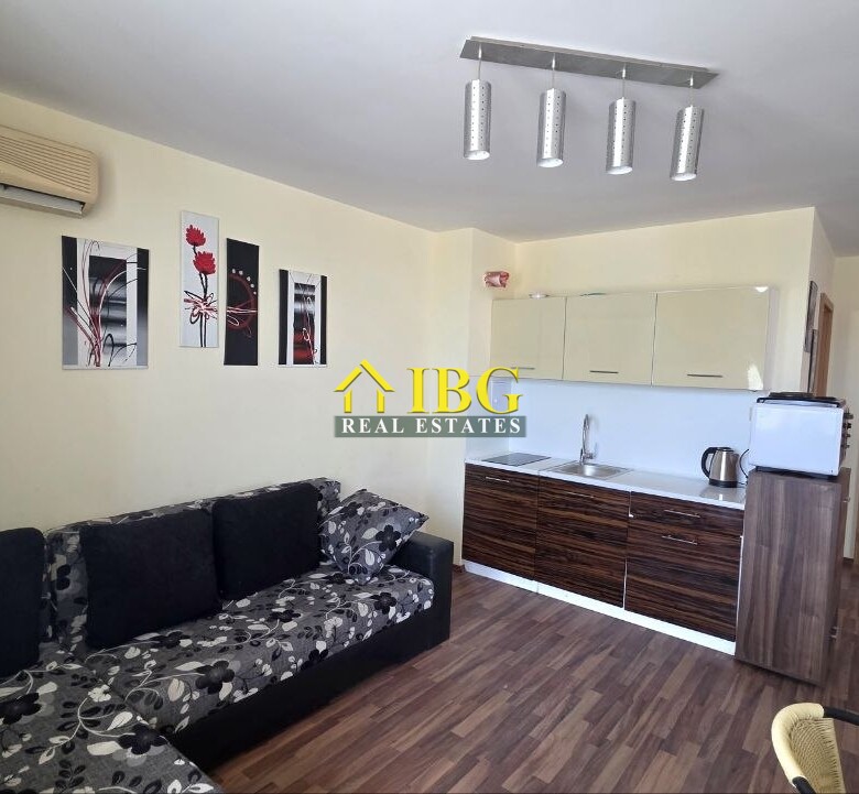 Spacious Open-Plan Apartment with Separate Sleeping Area | Amadeus 19, Sunny Beach