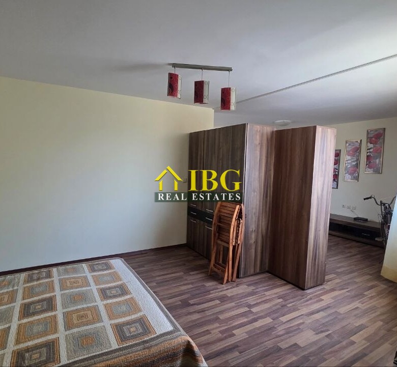 Spacious Open-Plan Apartment with Separate Sleeping Area | Amadeus 19, Sunny Beach